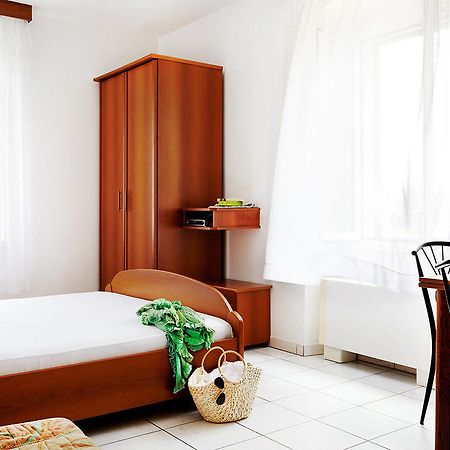 Bed & Breakfast Palac -Free Parking- Baška Voda Kültér fotó