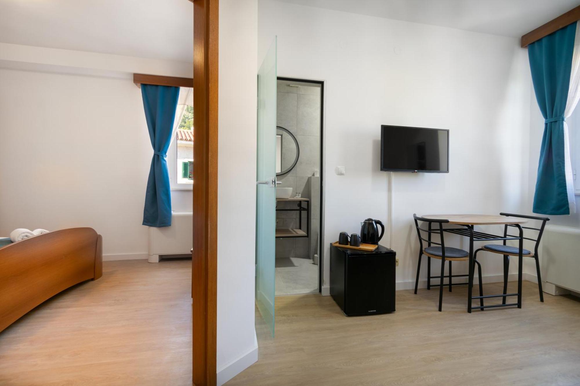 Bed & Breakfast Palac -Free Parking- Baška Voda Kültér fotó