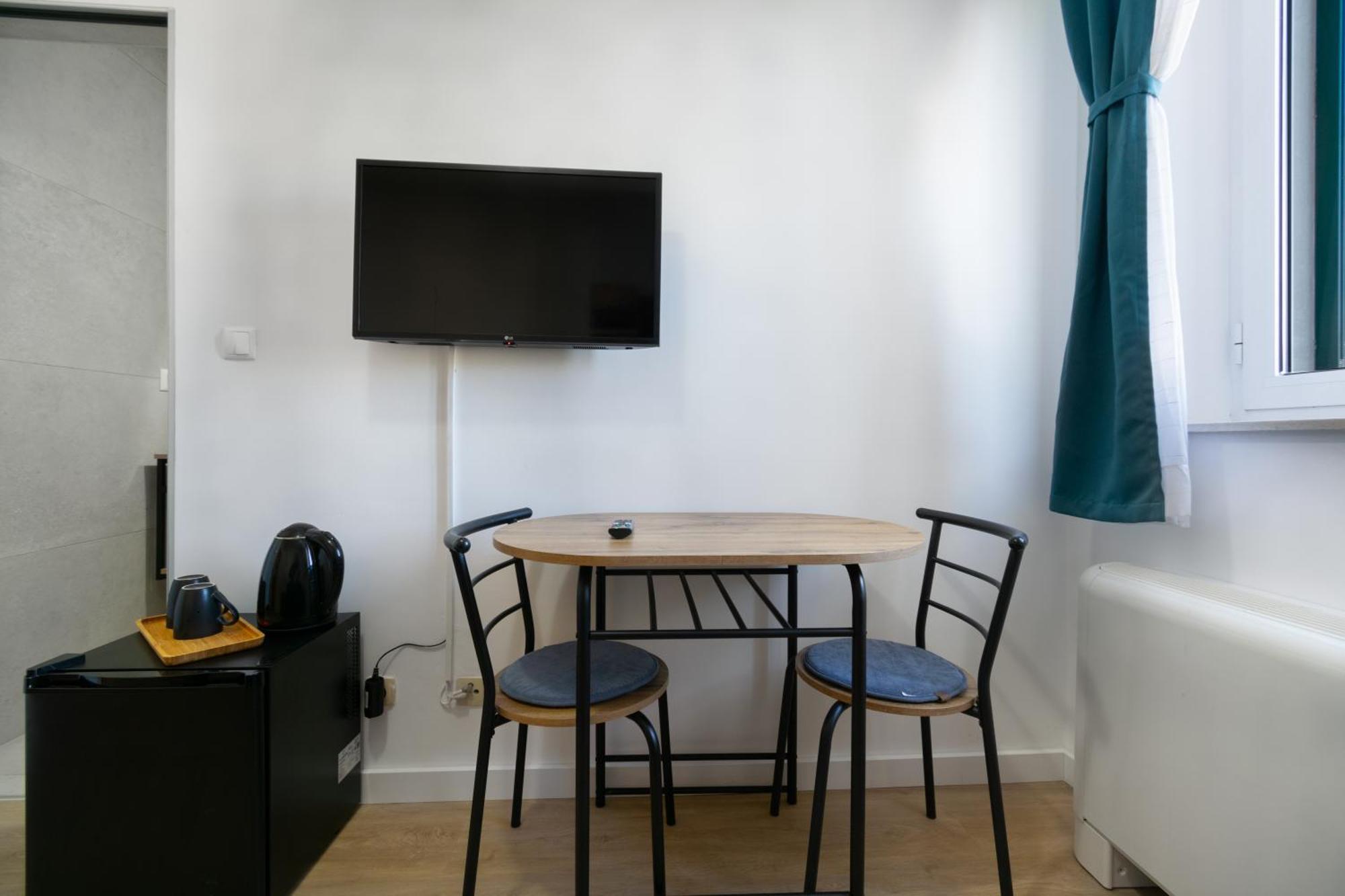 Bed & Breakfast Palac -Free Parking- Baška Voda Kültér fotó